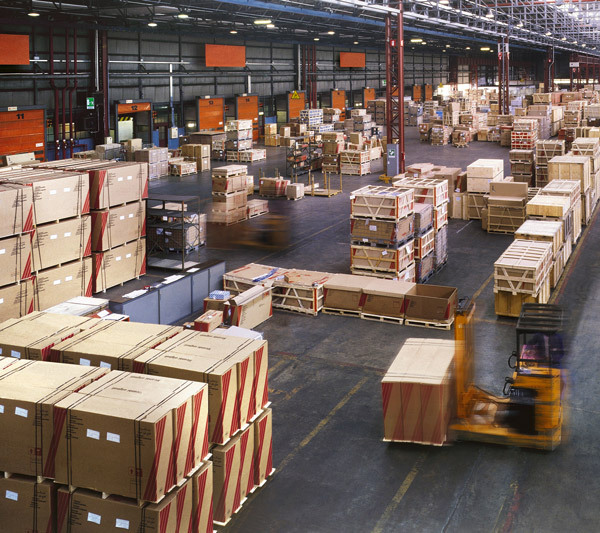 Pallet shipment in eCommerce warehouse