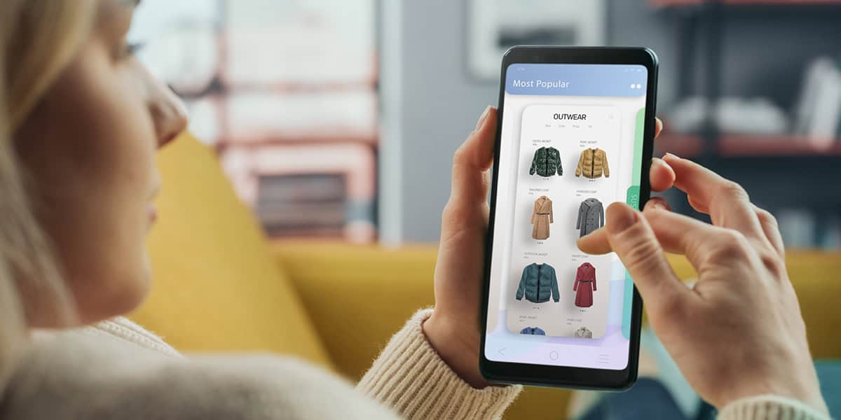 Buyer using fashion eCommerce